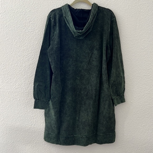 ZENANA • Green Acid Washed Hoodie Sweater Long Sleeve High-Low Dress w/ Pockets - Picture 3 of 7